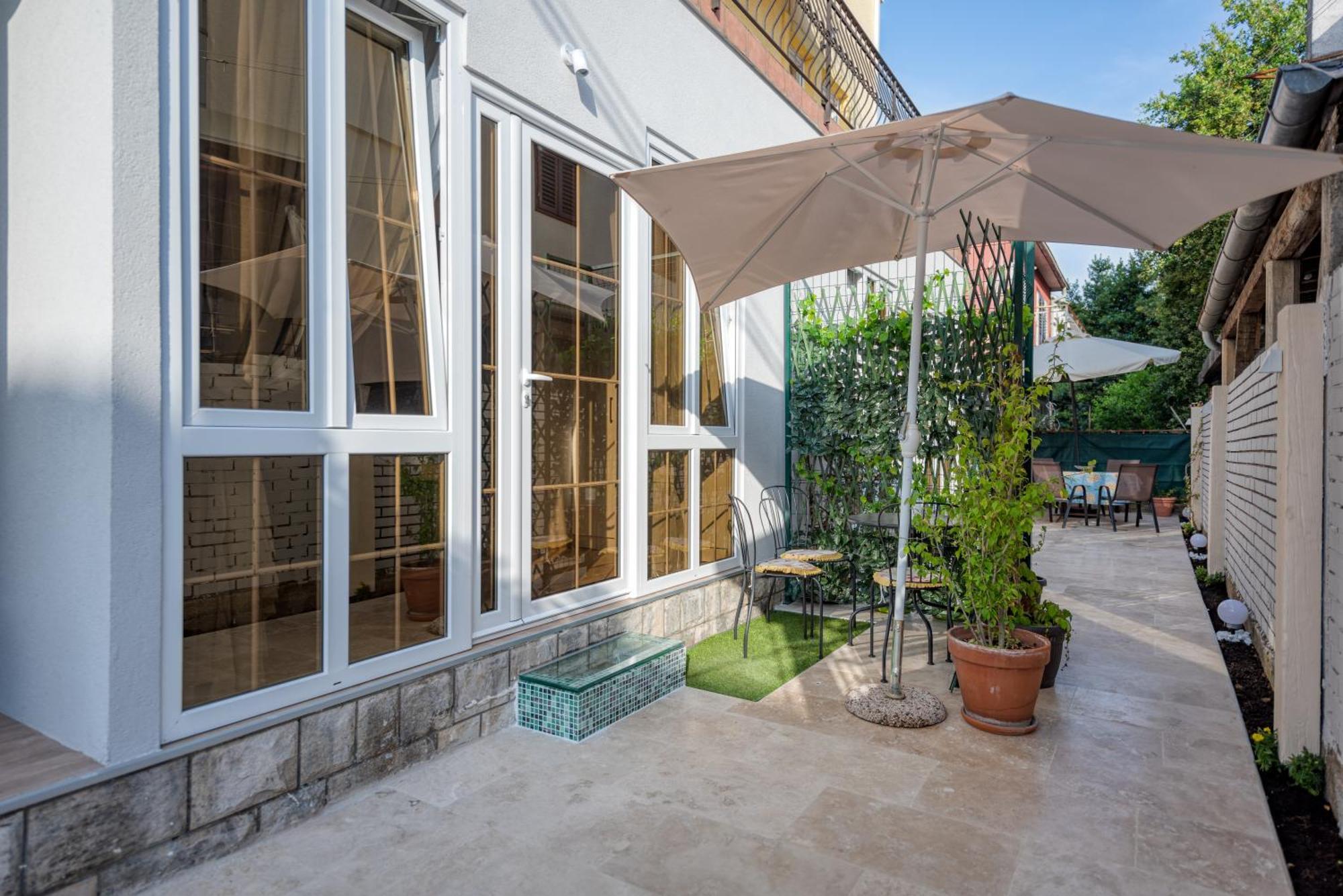 Apartments Vujosevic Tivat Zewnętrze zdjęcie
